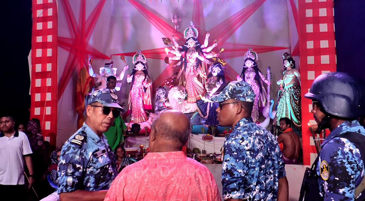 ২২৪ পূজামণ্ডপে নিরাপত্তায় সার্বক্ষণিক নজরদারি কোস্ট কার্ডের
